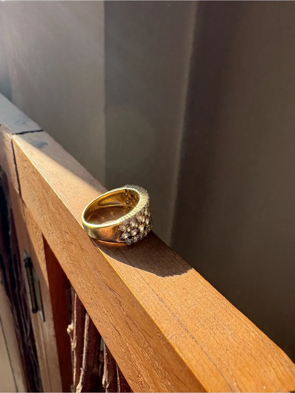 18k gold and 2.00Cttw diamond band